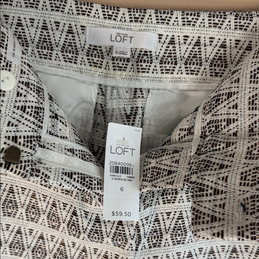LOFT Black and White Geometric Bermuda Shorts - Picture 2 of 7